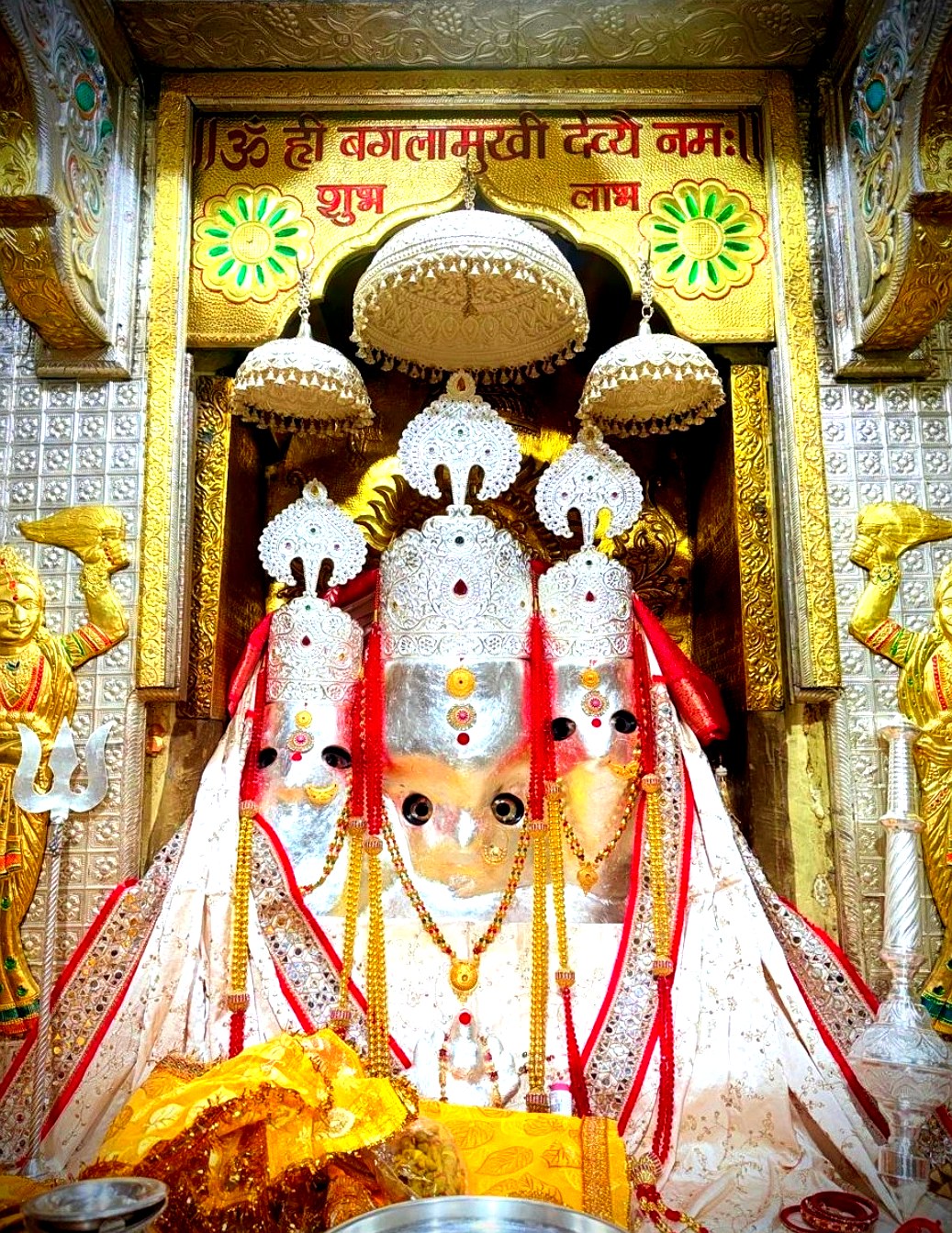 Maa Baglamukhi Trishakti — Divine Sanctum